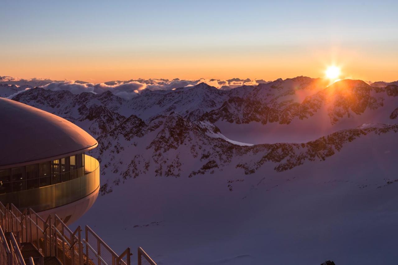 Pension Mittagskogel Sankt Leonhard im Pitztal Exterior photo