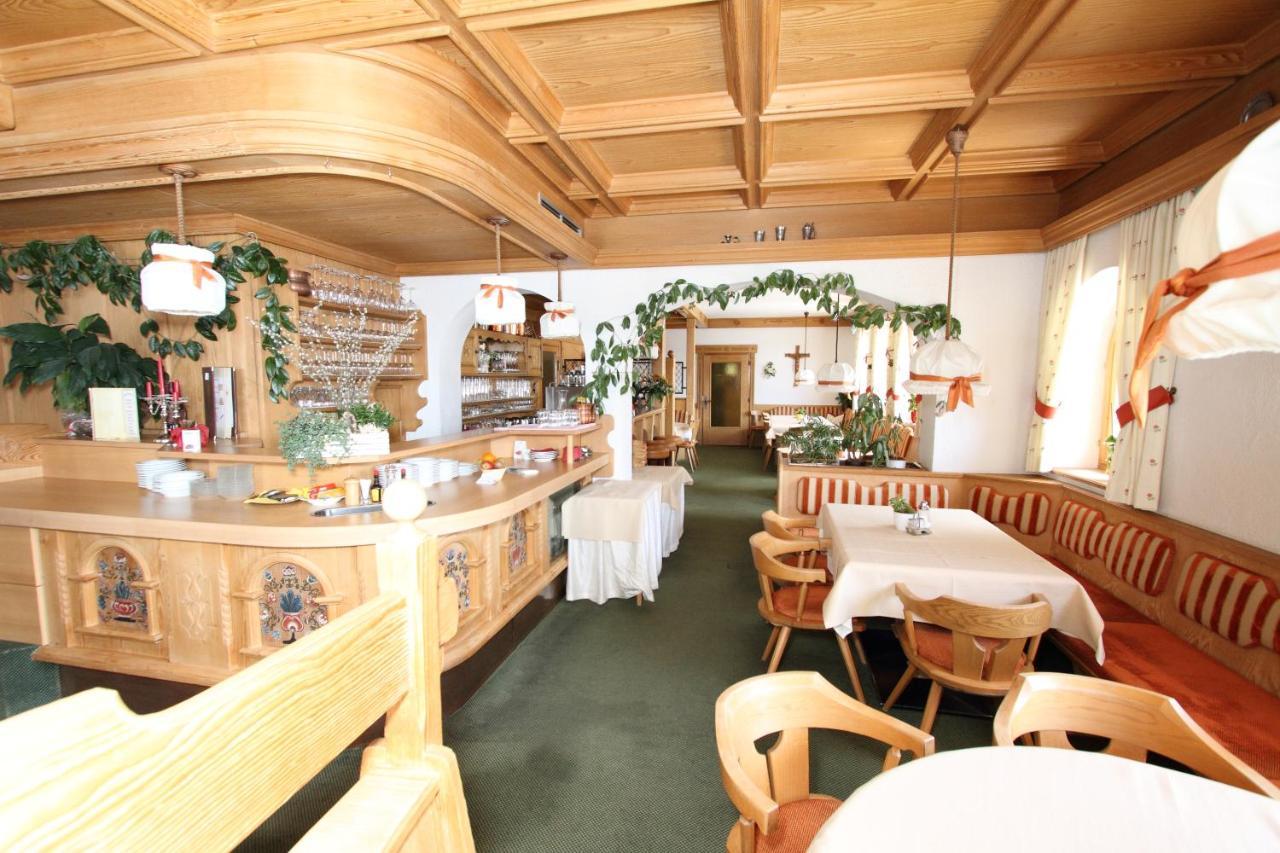 Pension Mittagskogel Sankt Leonhard im Pitztal Exterior photo